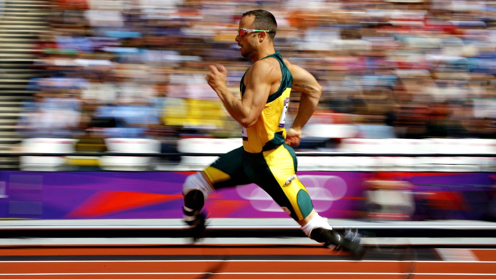 艾比·德尔福：南非队的防守支柱，关键时刻化解对方威胁，南非德比尔斯公司